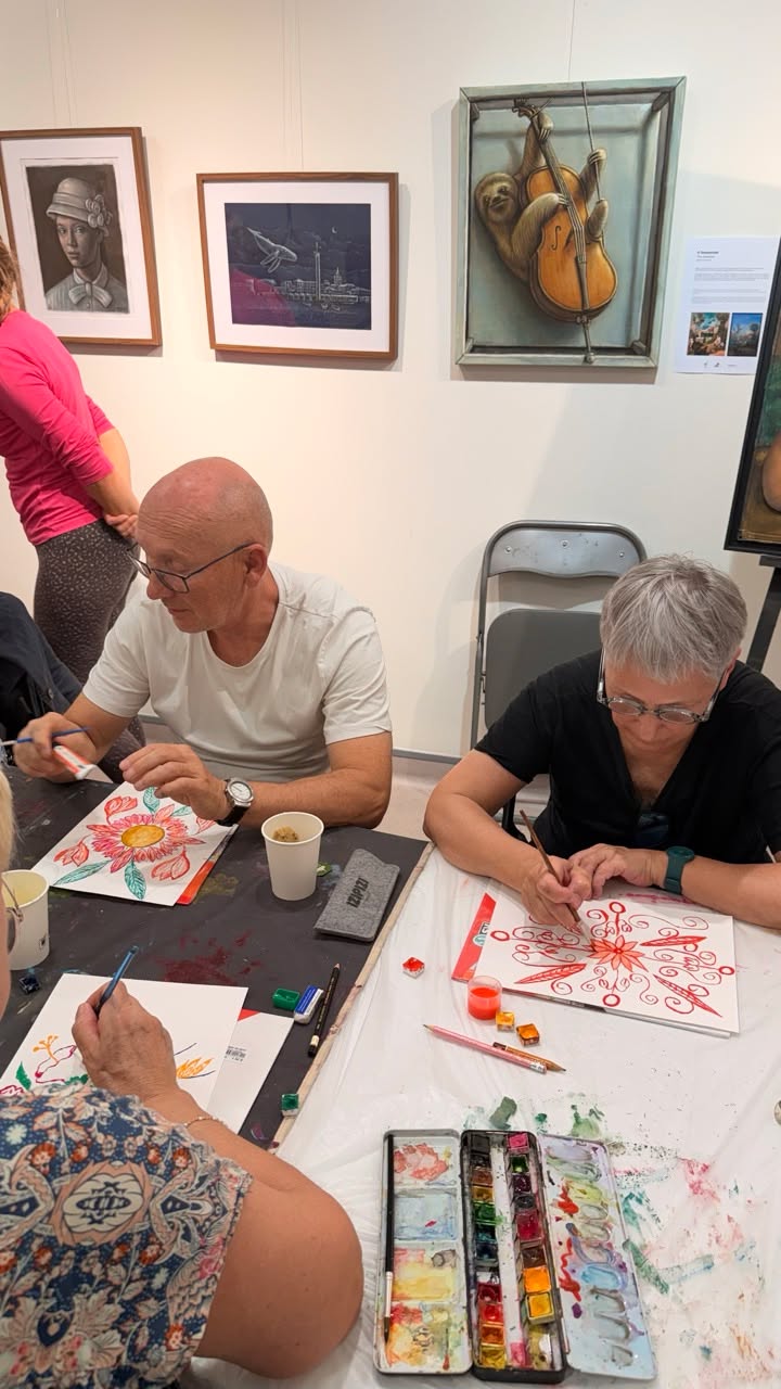 A tu kolejna porcja zdjęć z naszych warsztatów malarskich!  Działanie jest finan...