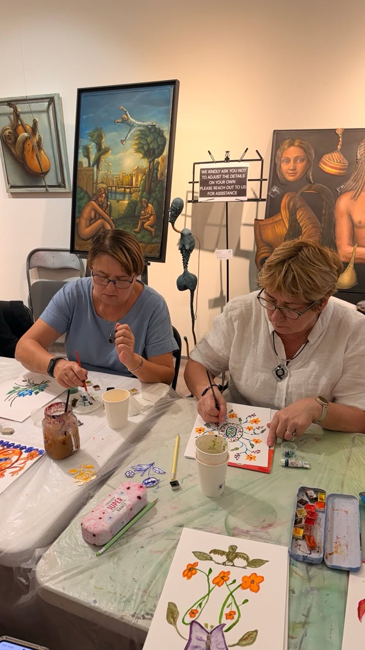 A tu kolejna porcja zdjęć z naszych warsztatów malarskich!  Działanie jest finan...