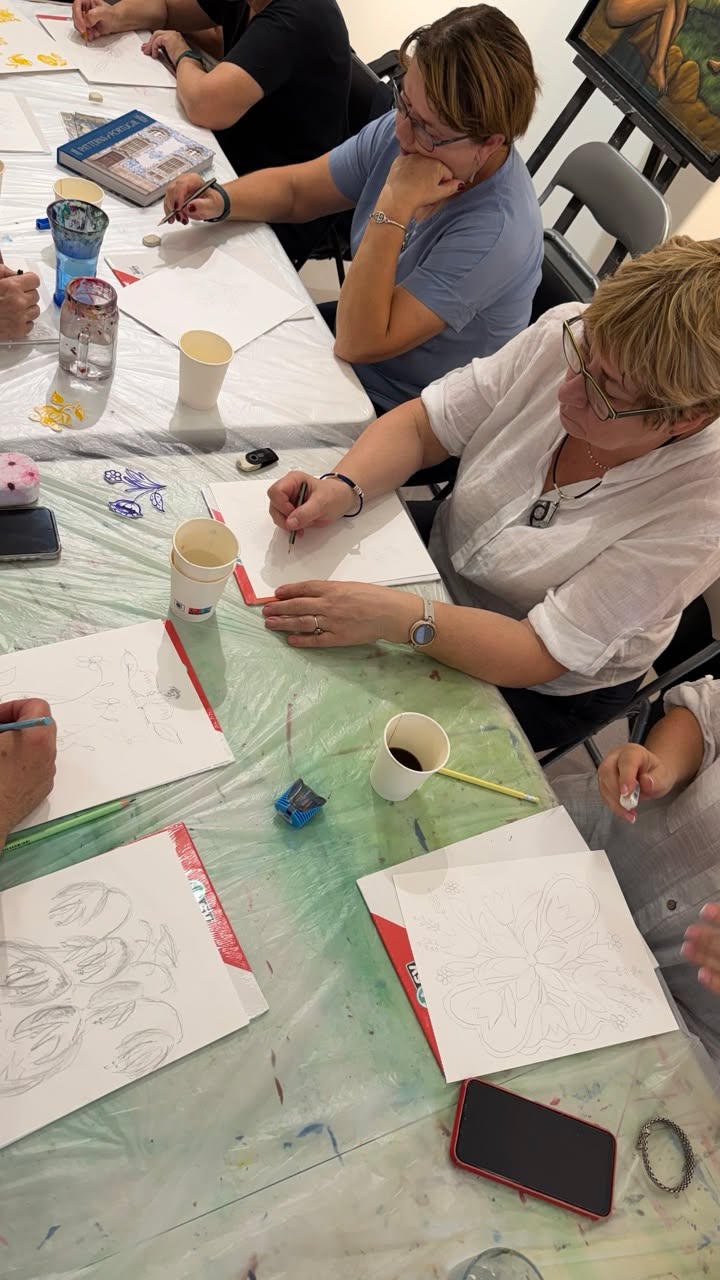 A tu kolejna porcja zdjęć z naszych warsztatów malarskich!  Działanie jest finan...