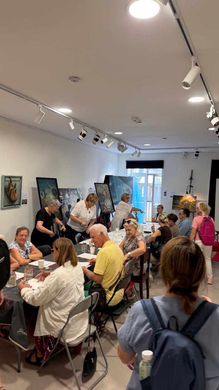 A tu kolejna porcja zdjęć z naszych warsztatów malarskich!  Działanie jest finan...