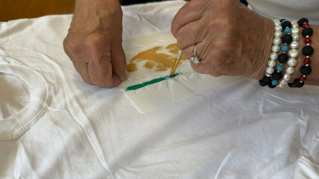 Kolejne warsztaty artystyczne w Gdyni za nami – grupa nr 2 malowała koszulki