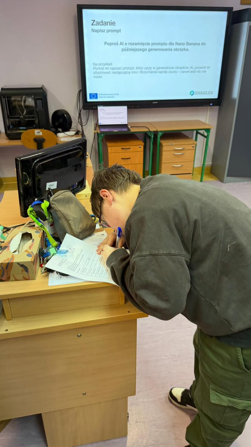 Po powrocie do kraju kadra wróciła do codziennych obowiązków w Specjalnym Ośrodk...